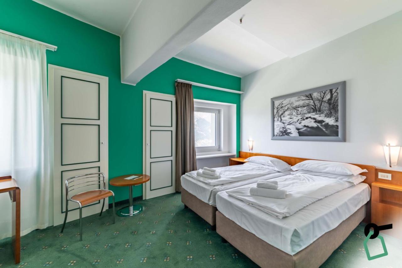 Hotiday Room Collection - Sauze Torre Oulx エクステリア 写真
