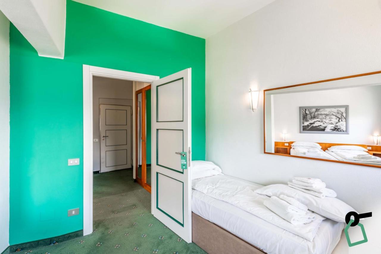 Hotiday Room Collection - Sauze Torre Oulx エクステリア 写真