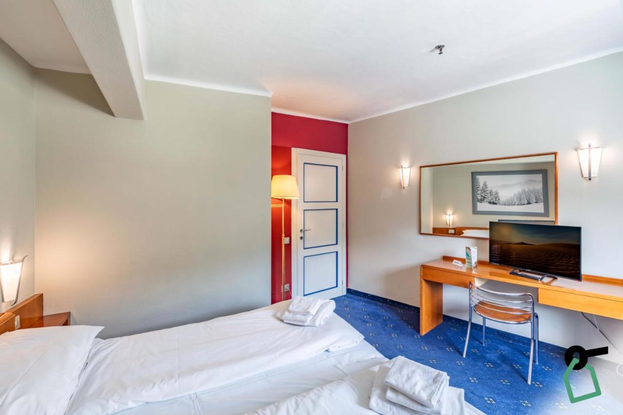 Hotiday Room Collection - Sauze Torre Oulx エクステリア 写真