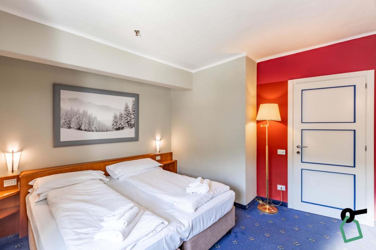 Hotiday Room Collection - Sauze Torre Oulx エクステリア 写真