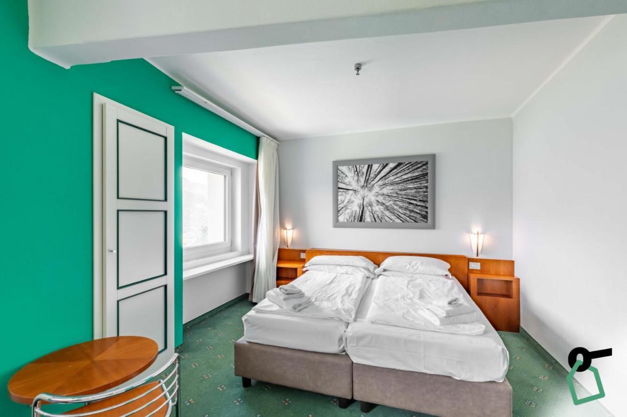 Hotiday Room Collection - Sauze Torre Oulx エクステリア 写真