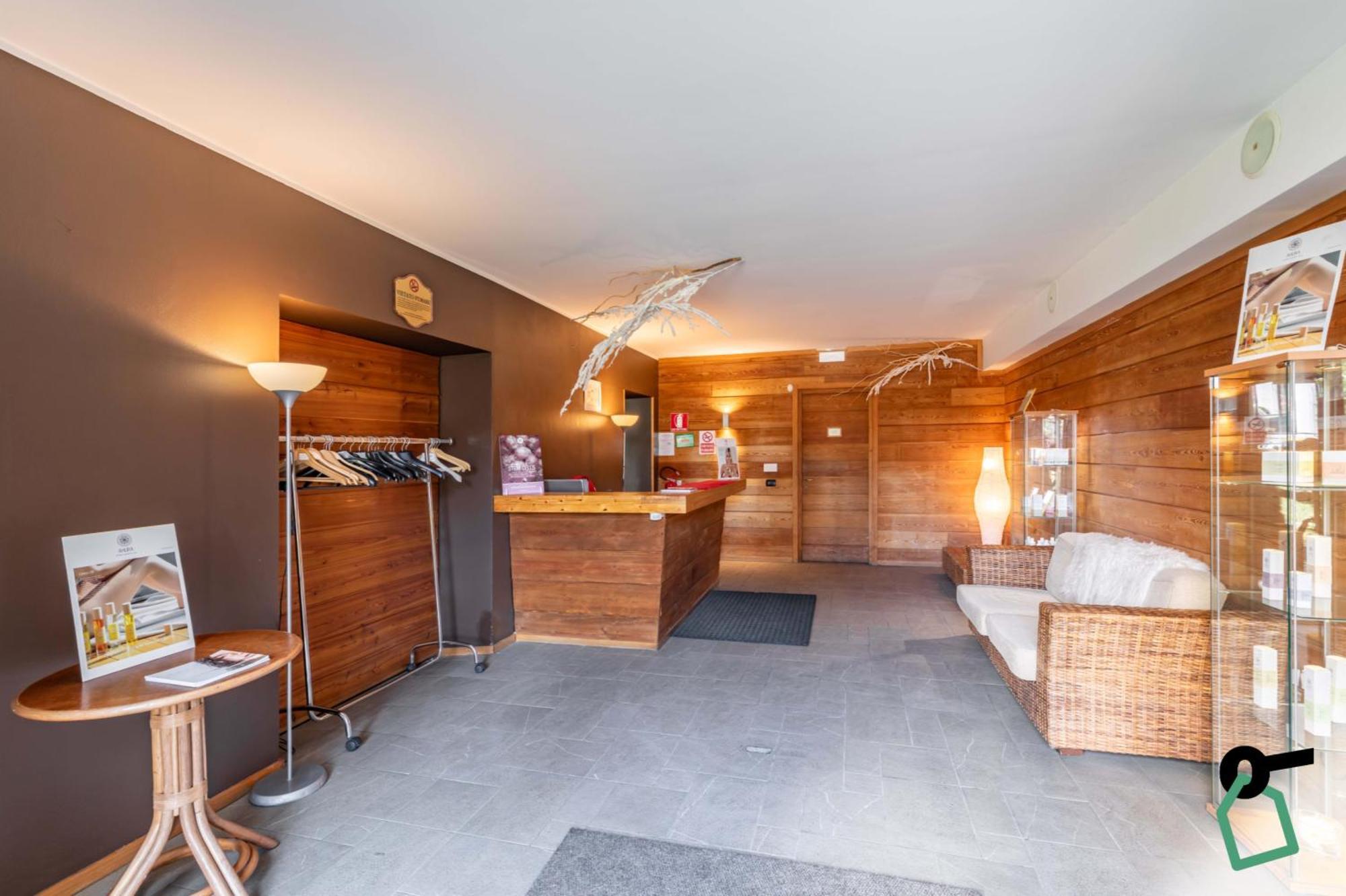 Hotiday Room Collection - Sauze Torre Oulx エクステリア 写真
